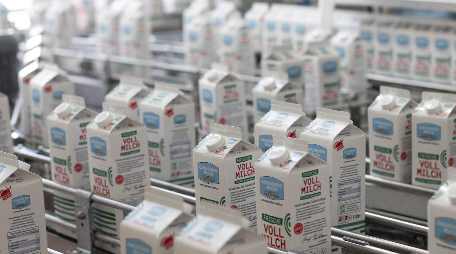 Milchproduktion Abfüllung